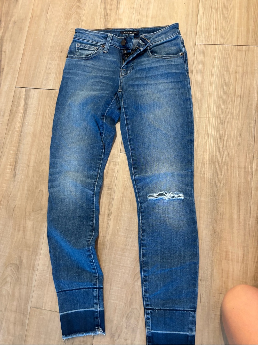 Lucky Brand Women's Blue Distressed Skinny Jeans